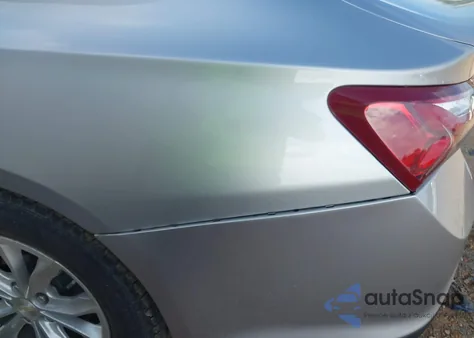 2019 Chevrolet Malibu Lt z USA, uszkodzony, nr VIN 1G1ZD5ST1KF157738